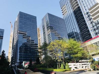 深圳龙岗华为总部旁，全新写字楼，12min直达福田，价钱便宜