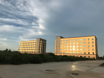 河北廊坊三河市燕郊正规园区5688平办公楼整栋出租 交通便利