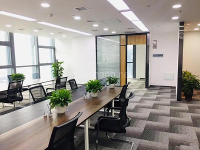 上海长宁区2号线淞虹路200平米写字楼出租 精装修，带隔间，房型正气