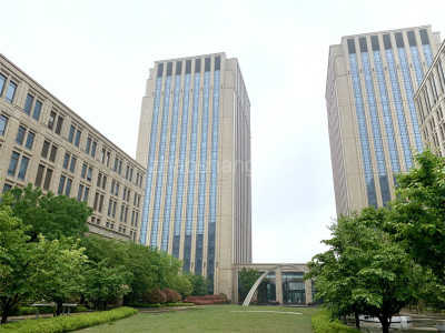 山东高新区核心写字楼甲方特价直租 五星级配套 停车免费