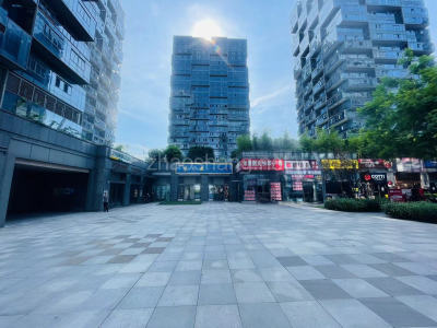 重庆江北寸滩绿地底商324㎡ 可仓库可经营邻车库口