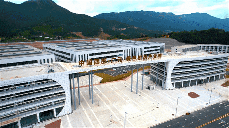 年产值5亿，PVC商用地板生产企业建成投产 